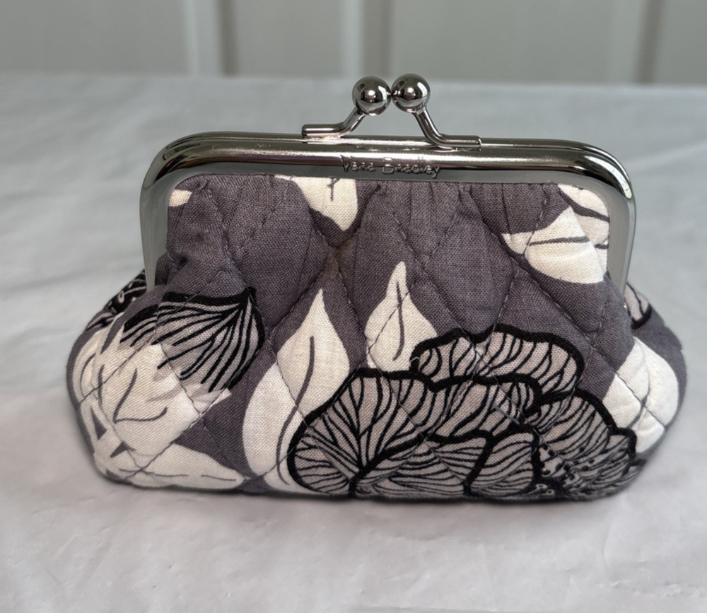 Retired Vera Bradley Kiss Coin Purse Moon Shadow Meadow Grannycore cottagecore